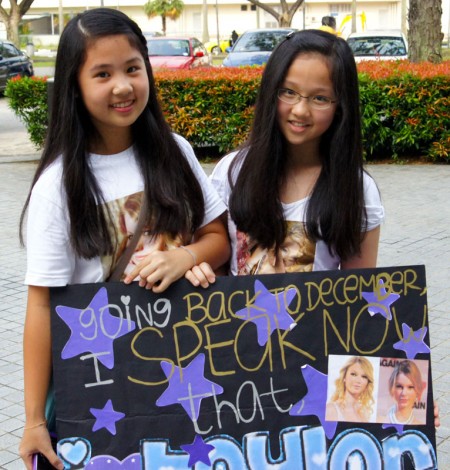 Singapore Fans