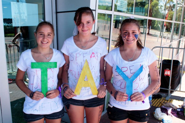 Australia Tour Fans