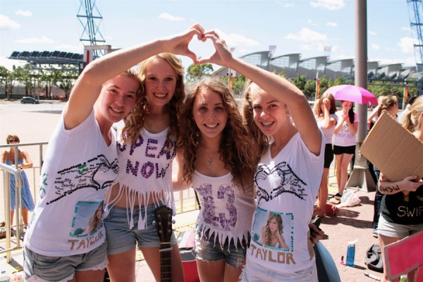Australia Tour Fans