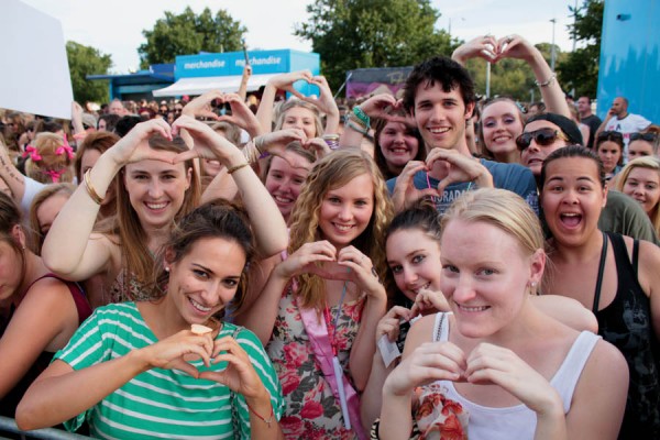 Australia Tour Fans